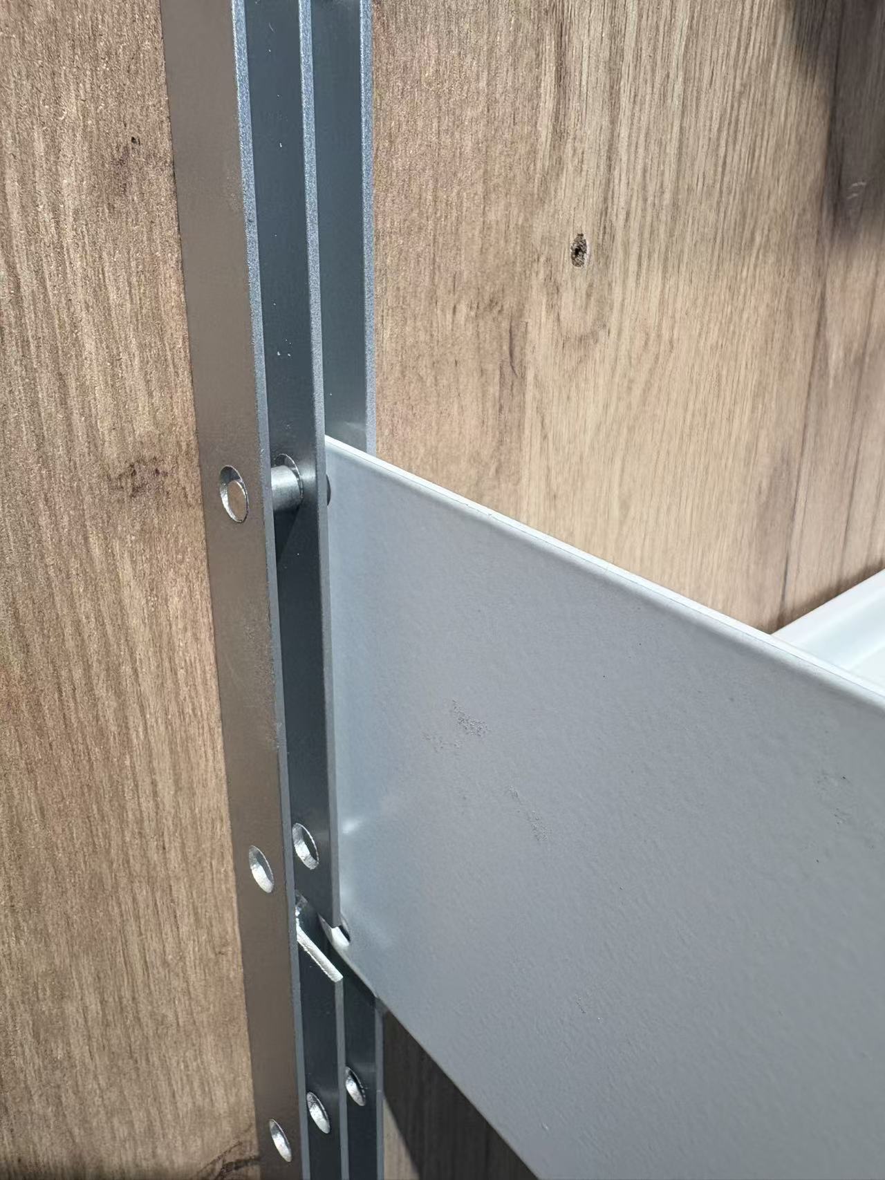 Modern & Sederhana