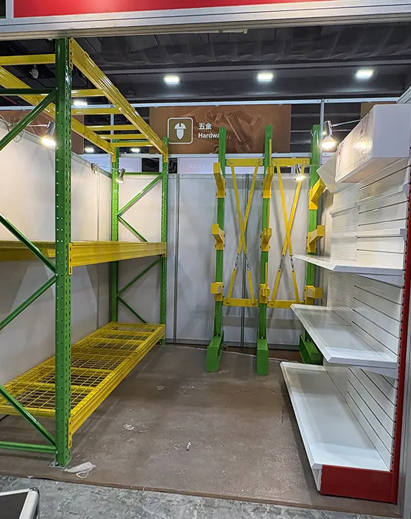 Stan Konsultasi HEDA Shelves di Pameran Dagang