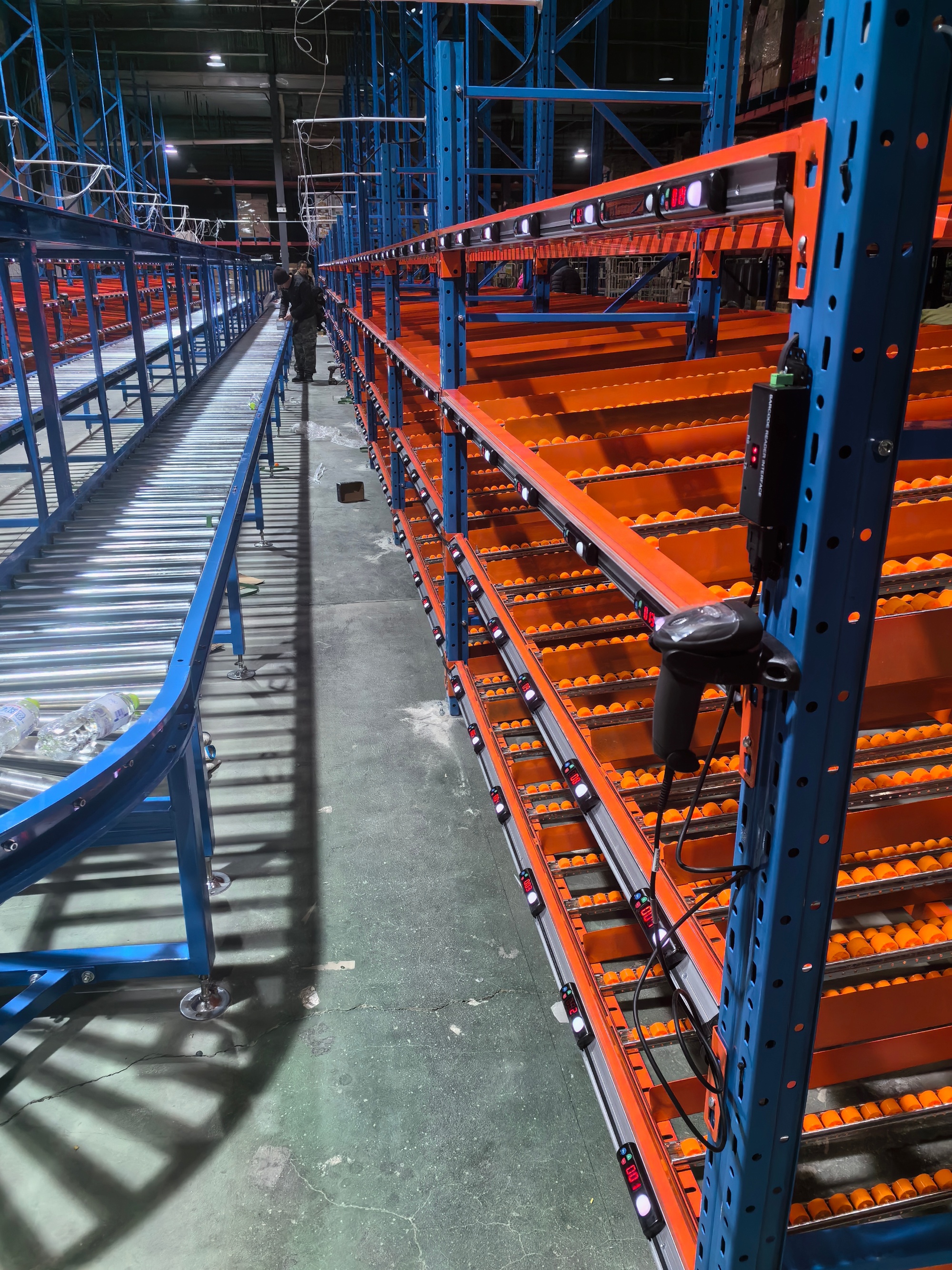 Operasional Logistik Rak