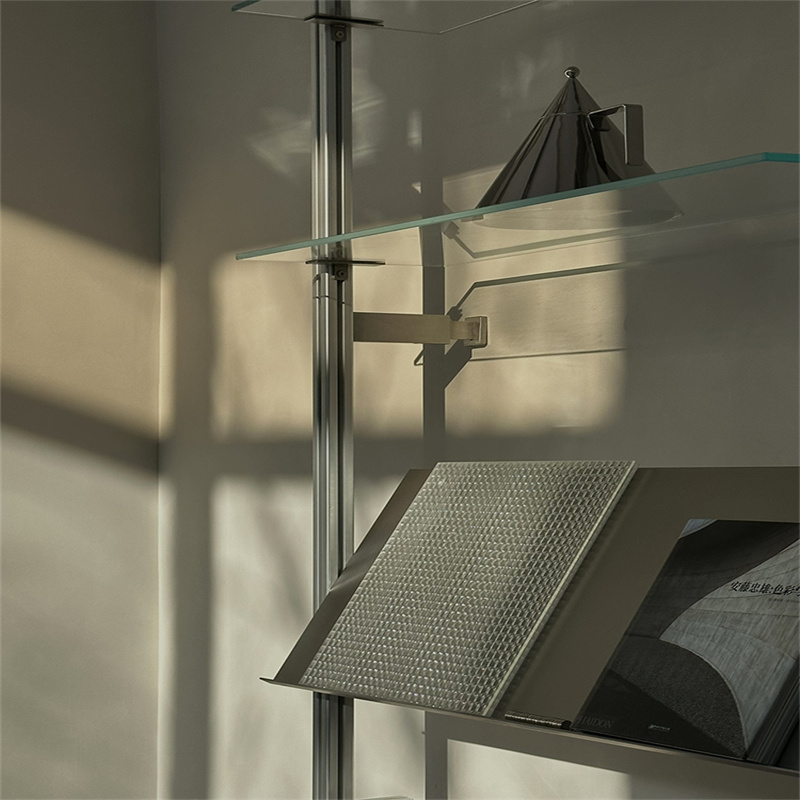 Sistem Rak Kaca Bingkai Aluminium Minimalis, Rak Display Modular untuk Dinding dan Lantai, Cocok untuk Ruang Pamer Sampel