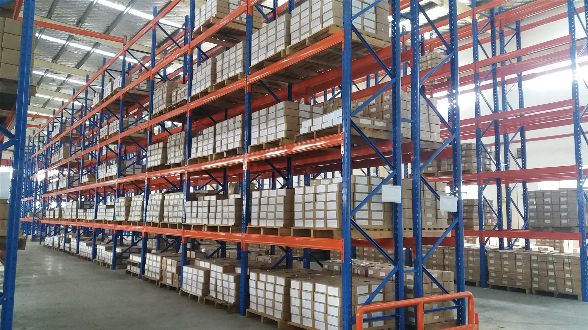 Sistem Penyimpanan Rak Palet Ganda Dalam untuk Gudang, Akses Forklift, Rak Ganda Dalam dengan Kepadatan Tinggi