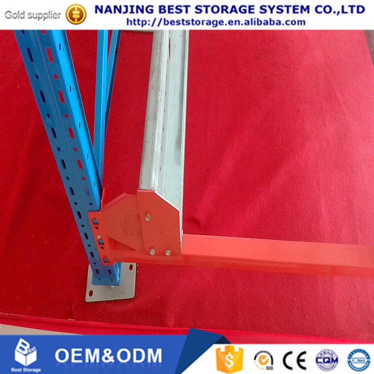 Detail Radio Shuttle Racking 2