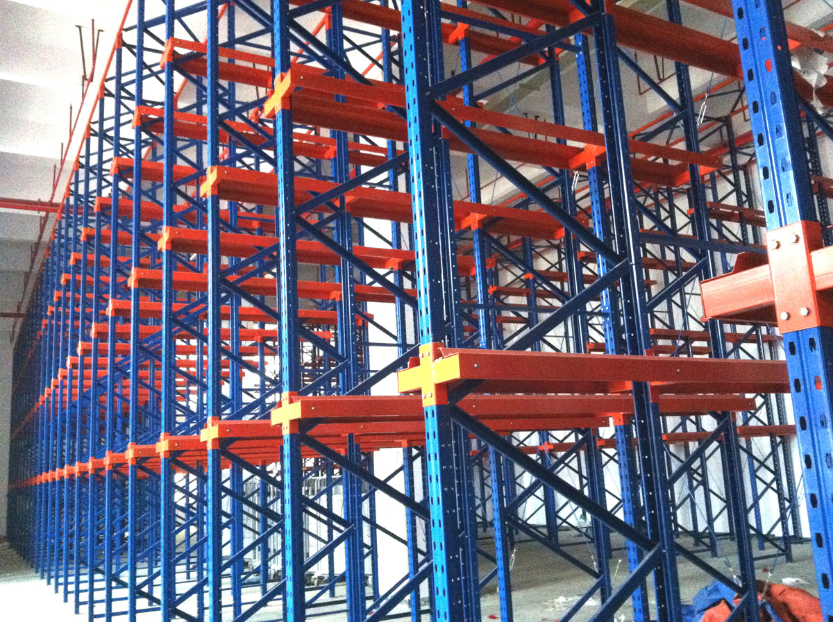 Instalasi Drive-in Rack