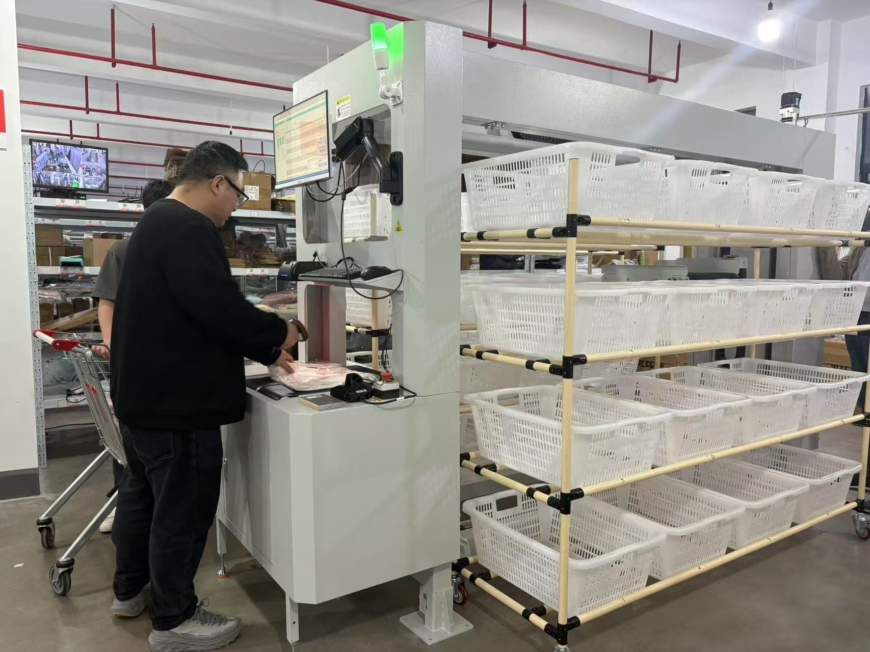 Truelisort Put Wall Adjustable Sort Solution Rak Penyimpanan Gudang Industri Kapasitas 5kg Terbuat dari Baja Karbon Tahan Lama dengan Lapisan Serbuk, Solusi Penyortiran yang Dapat Diatur