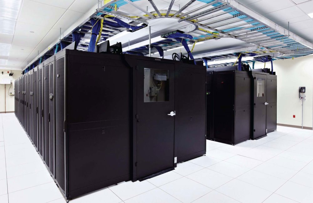 Cold Aisle Containment Server Rack Detail 1